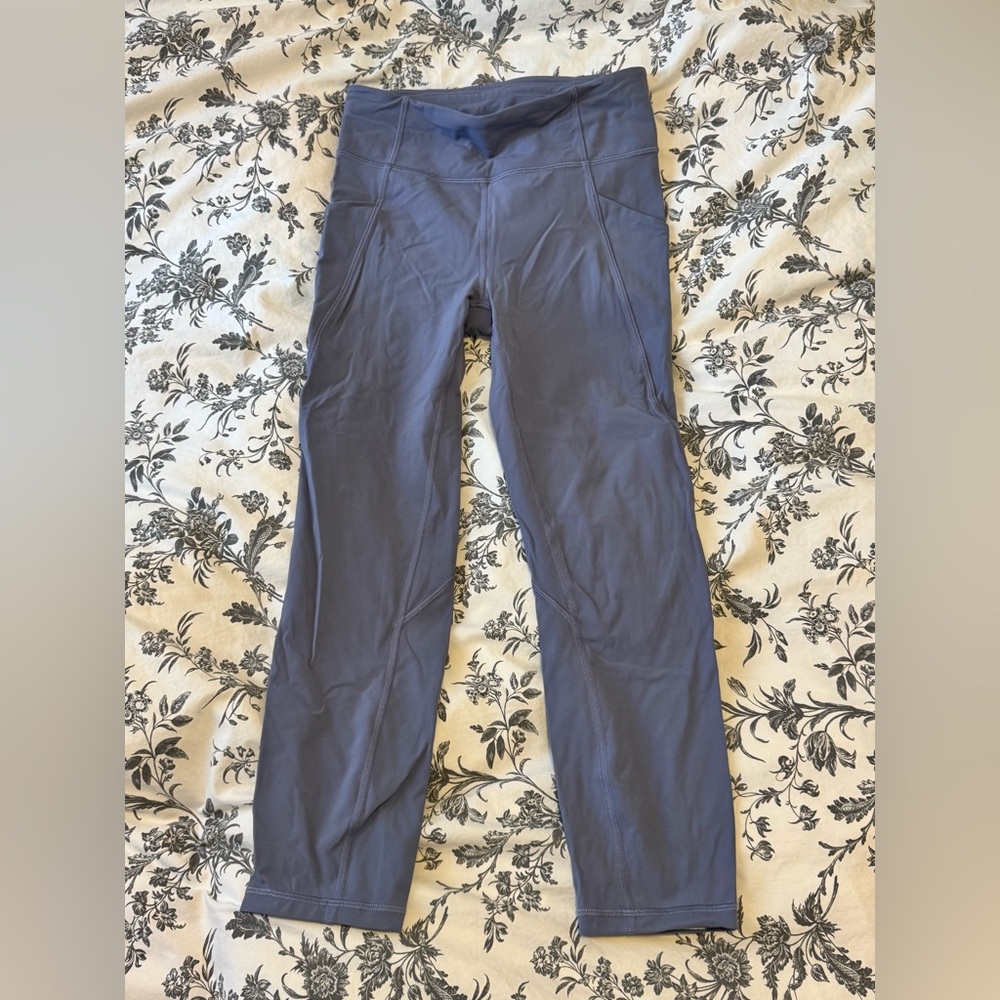 LULULEMON - Women's leggings - 25” - Lavender - Never Worn - Picture 2 of 4